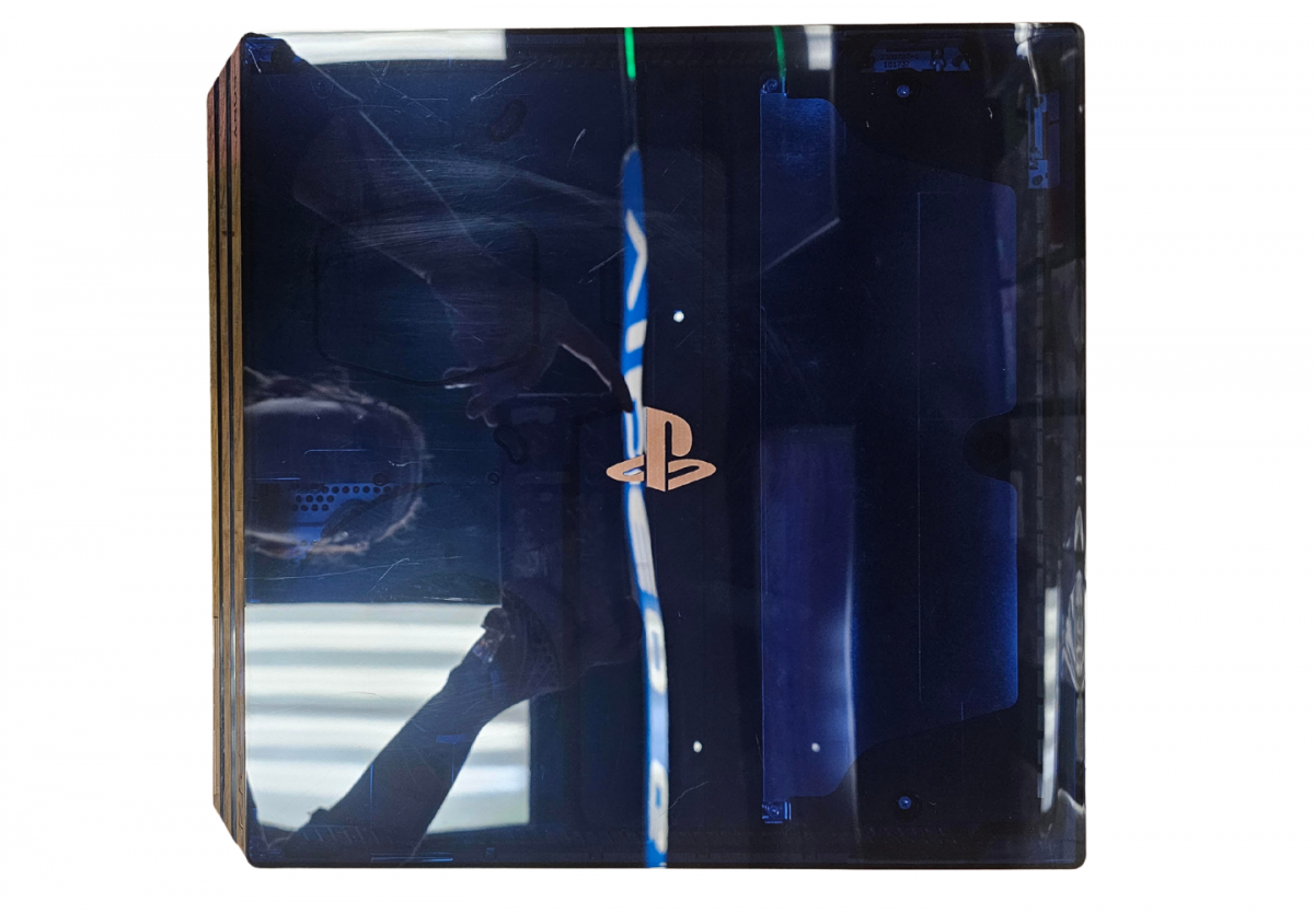 PS4 2TB [500 Million Limited Edition][In Box] – Good Condition